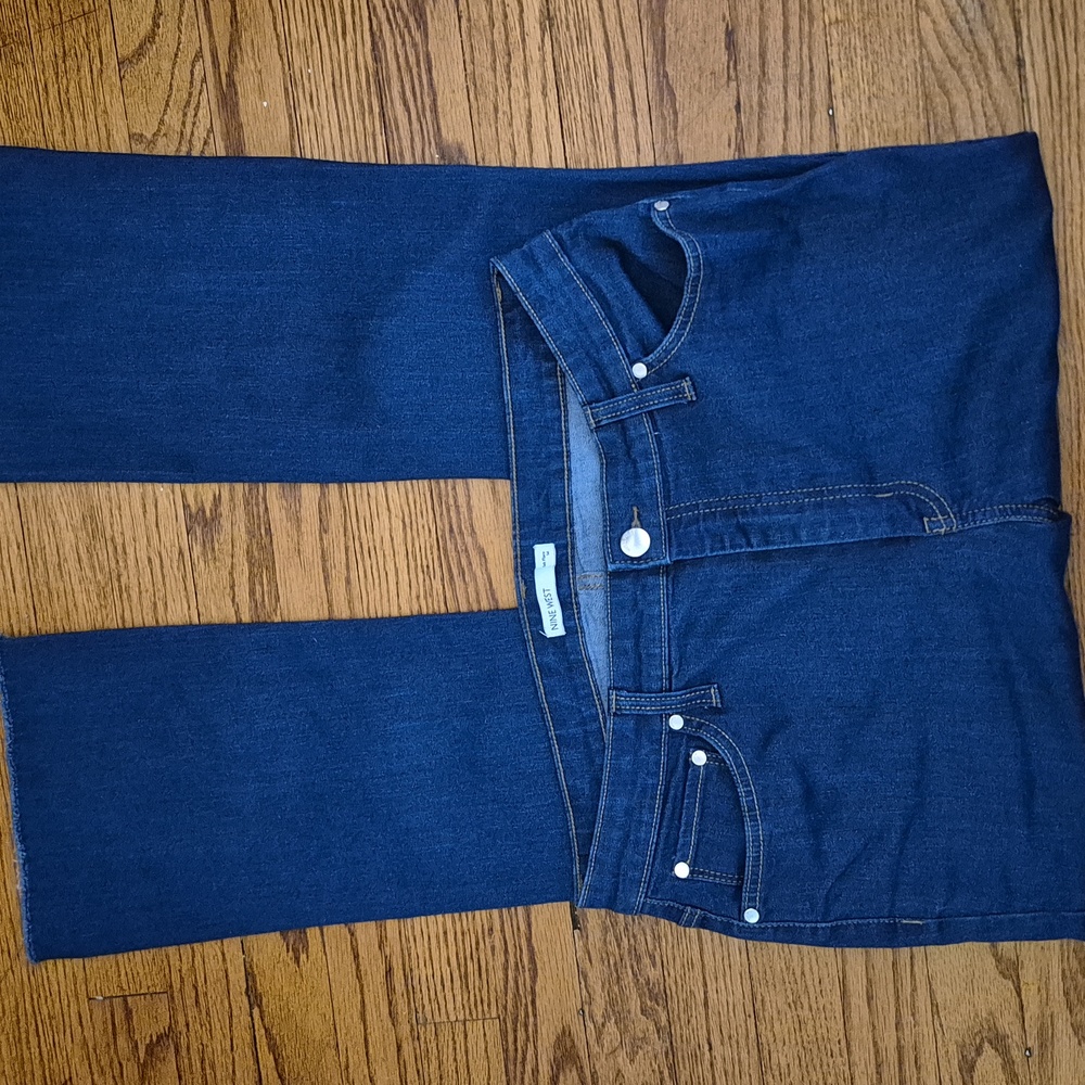 Nine West Stretch Wm 14 Unfinished Uneven Hem Kick Flare Dark Blue Jeans NWOT Co